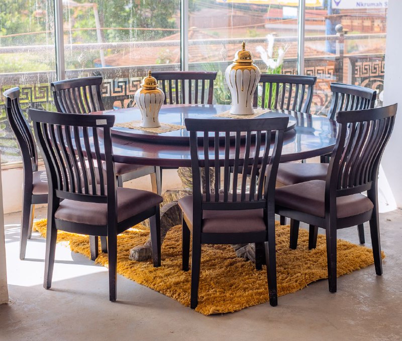 Elegant 8-Seat Rotating Dining Set